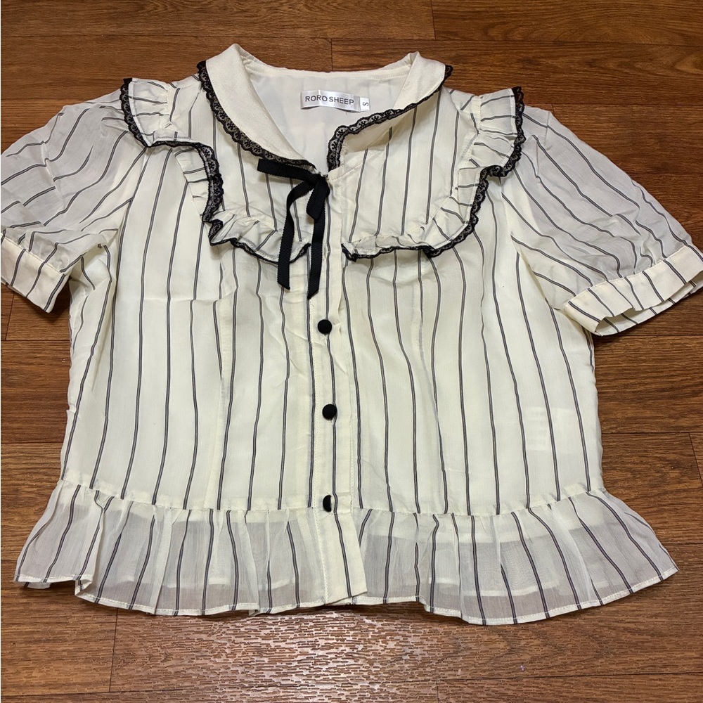 Women’s Roro Sheep Striped Ruffle Blouse with Black Trim Size Small